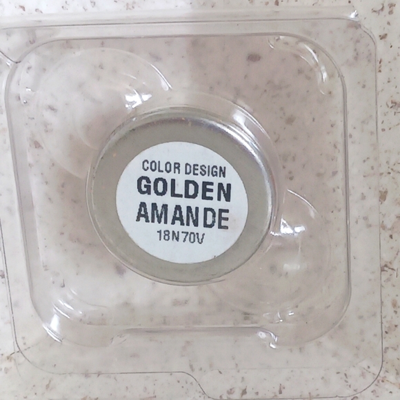 Lancome Color Design Single-Pan Eyeshadow --GOLDEN AMANDE - Picture 2 of 2
